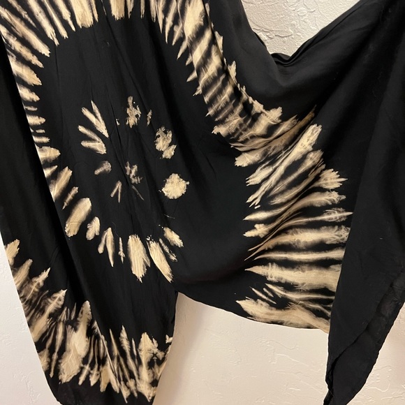 Tie-dye Rayon Spaghetti Strap Jumper. One size - Picture 2 of 4